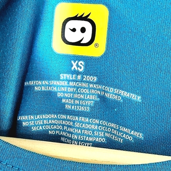 NWT WonderWink Layer Scrubs Long Sleeves Round Neck Women's Two T-shirts Size XS - Picture 4 of 9